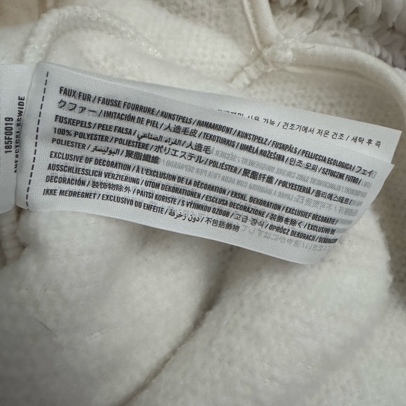 Abercrombie & Fitch Sherpa Half Zip Pullover - Picture 8 of 8